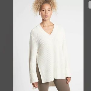 New Athleta V Neck Shasta Sweater